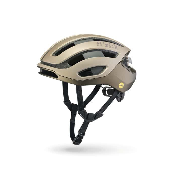 Le Fizik Kudo se distingue par sa bonne tenue et ses possibilités de réglage.