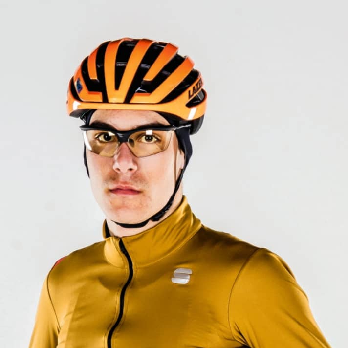 Sous le casque : casquette de Löffler