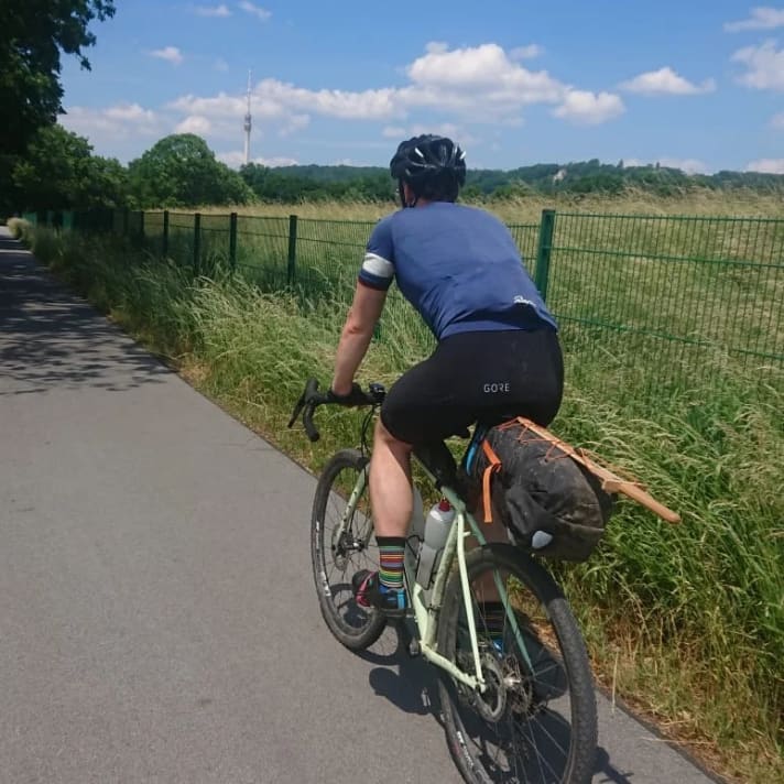 With the sword in my luggage, I returned home. The red elastic band still holds the shoe together.