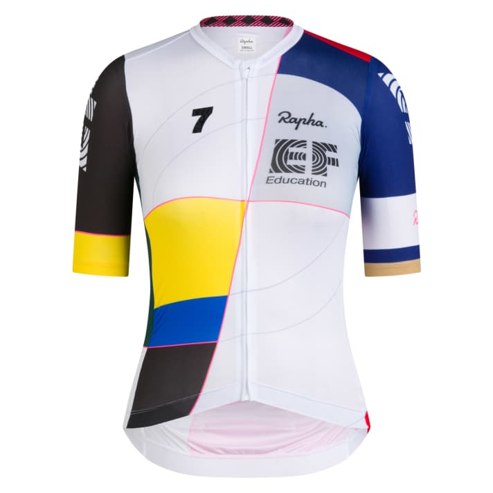 Panache special collection >> <a href="https://www.awin1.com/cread.php?awinmid=24247&awinaffid=471469&clickref=T+Rapha+Celebration+Collection+Jerseys+Panache&ued=https%3A%2F%2Fwww.rapha.cc%2Fde%2Fde%2Fsearch%3Fq%3DPanache" target="_blank" rel="noopener noreferrer nofollow">available here</a>*