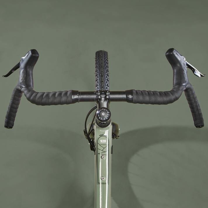 The gravel handlebars on the Riverside Touring 920: Reach: 52.6 mm // Flare: 24° // Sweep: 4°