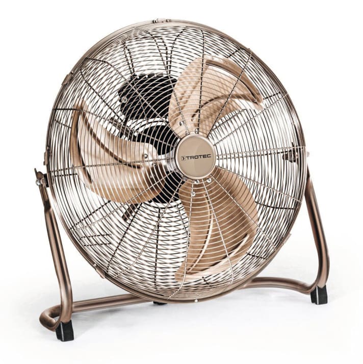   Beim Indoor-Training simuliert ein Ventilator den fehlenden Fahrtwind.