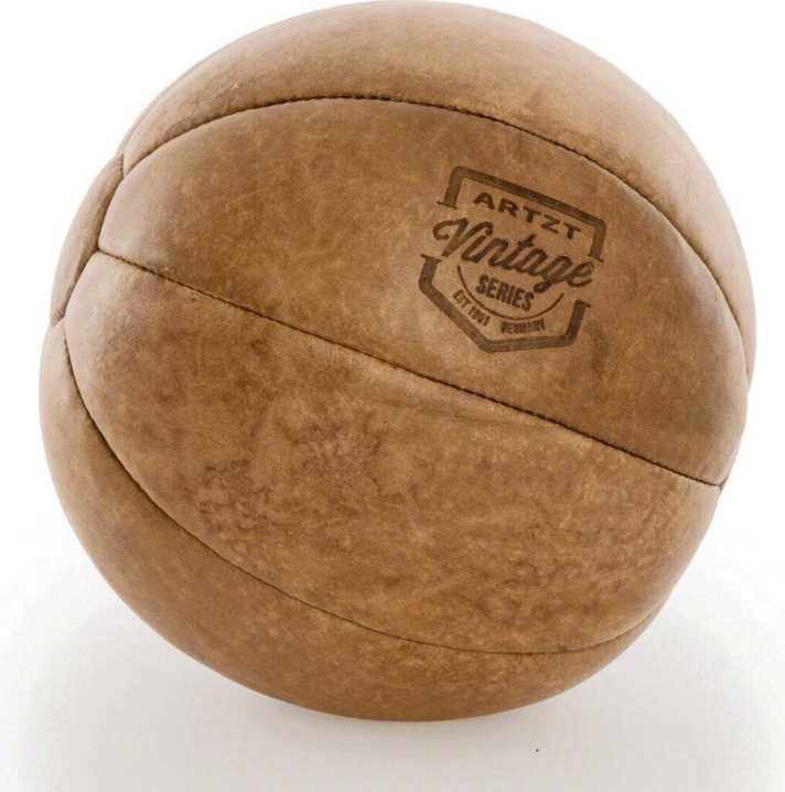 Ideales Zusatzgewicht: der gute alte Medizinball. In der schicken Vintage-Ausführung.
