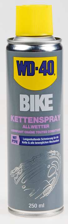 WD-40 all-weather chain spray