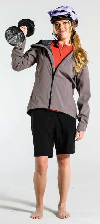 Ready für den Herbst: Nina mit der Gonso Save Jacket Essential W.