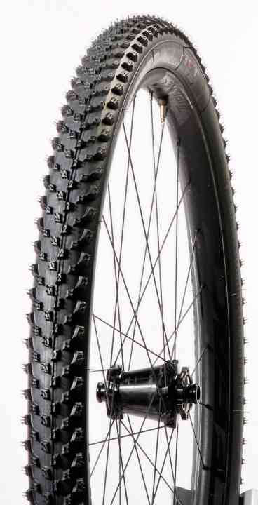    <a href="https://www.awin1.com/cread.php?awinmid=7613&awinaffid=471469&clickref=Vittoria+Barzo&ued=https%3A%2F%2Fwww.chainreactioncycles.com%2Fde%2Fde%2Fvittoria-barzo-g2-0-mtb-reifen-tnt-%2Frp-prod186651&pref1=bike" target="_blank" rel="noopener noreferrer nofollow">Vittoria Barzo</a> *