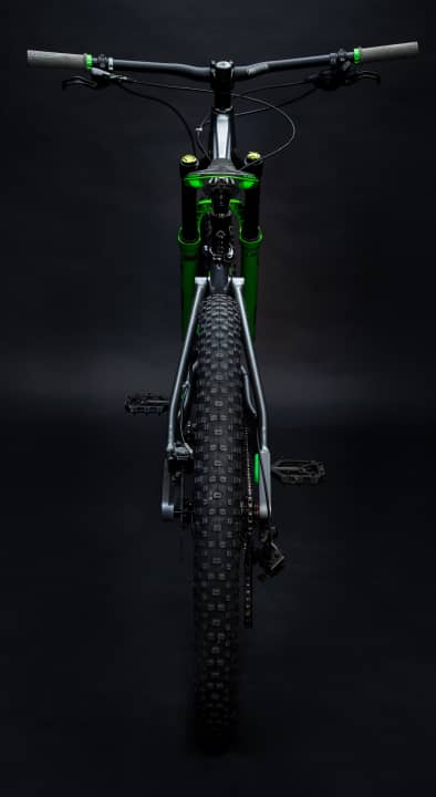   The generously dimensioned rear triangle offers space for tyres up to 3.0 inches wide.