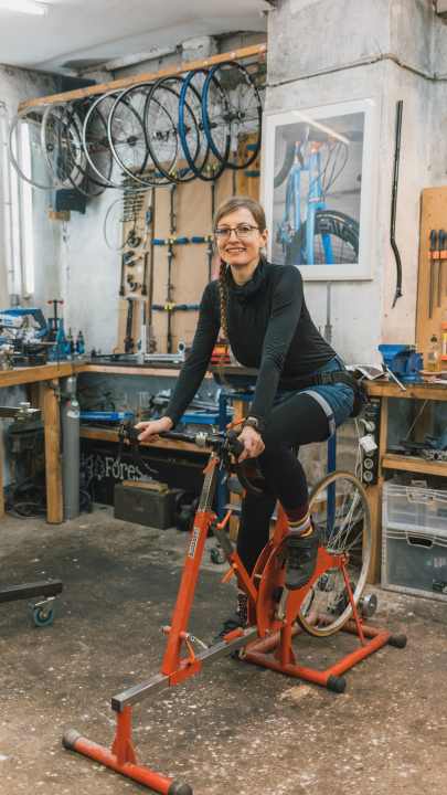 Juliana Schumacher on the fitting bike