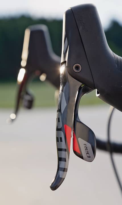   Markant: Bremsgriff der hydraulischen SRAM Red 22