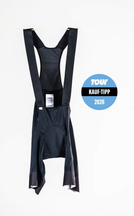 Avec l'Essential Bib Kit, Gonso souhaite proposer exactement ce que son nom laisse supposer : un cuissard de cyclisme simple, adapté à de nombreuses situations, sans fioritures ni détails superflus.