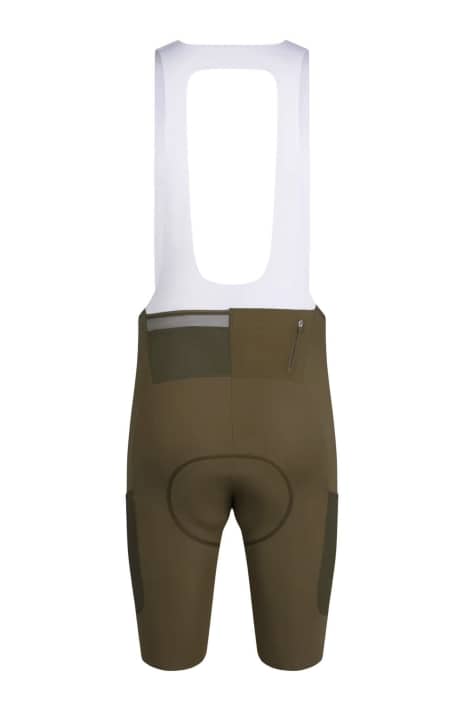 Die Cargohose feiert gerade ein mega Comeback. Rapha springt mit der Brevet Cargo Bib auf die Trendwelle auf.