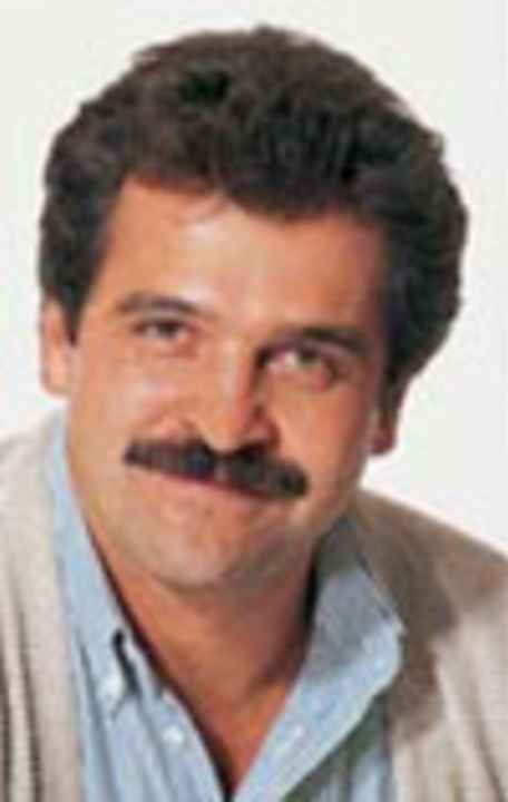   Dr. Christian Merkl, früherer Verbandsarzt im bayerischen Radsportverband, führt in Regensburg eine orthopädische Praxis. 