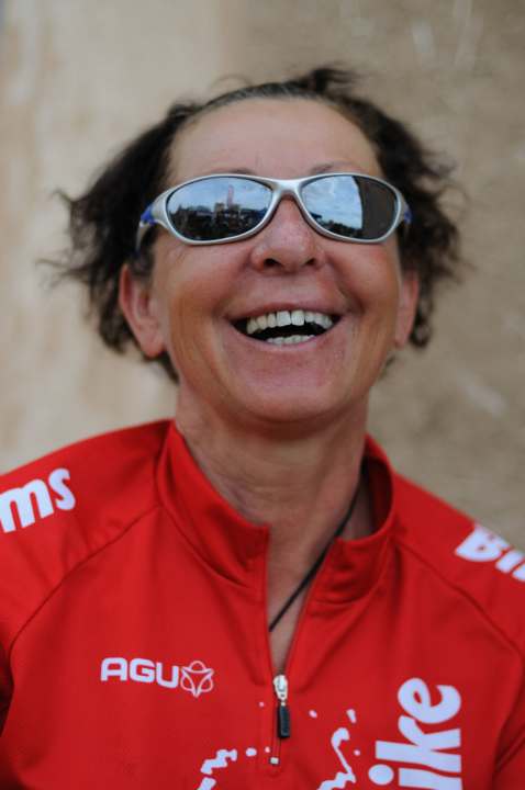   Hannelore Grill, who started in Stockholm, is on her way to her godchild in Senegal. 