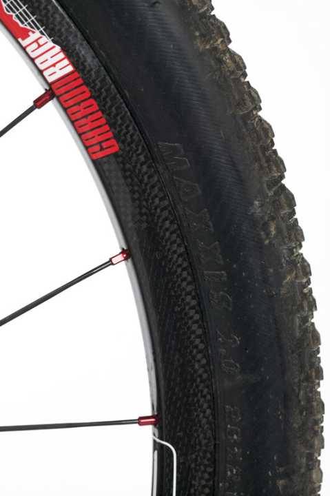   Wheel jewel: The DT Swiss carbon wheels are said to cost around € 2,500, a component at a utopian retail price.