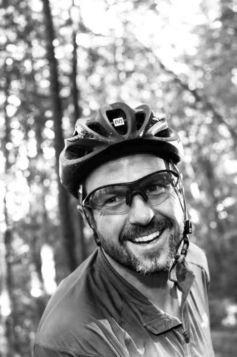   Rider: Franz Fischer, KFZ-Meister. Fährt Bike seit 2004; Gewicht/Größe 75 kg/1,70 m; Fahrertyp Tour/Marathon; Lieblingsrevier Vinschgau/Gardasee