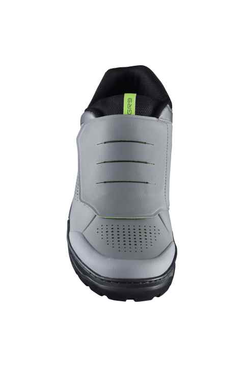   Der GR900 kommt ebenfalls mit Schnellschnürung und Klettabdeckung.