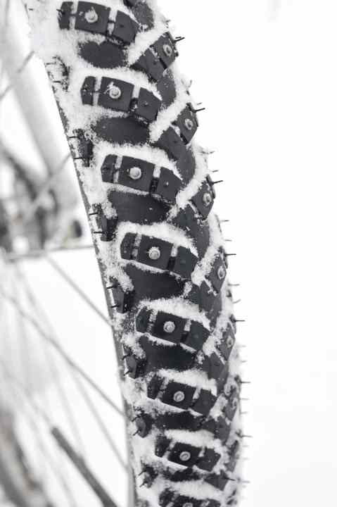 Schnee in Sicht: Spikes ja oder nein?