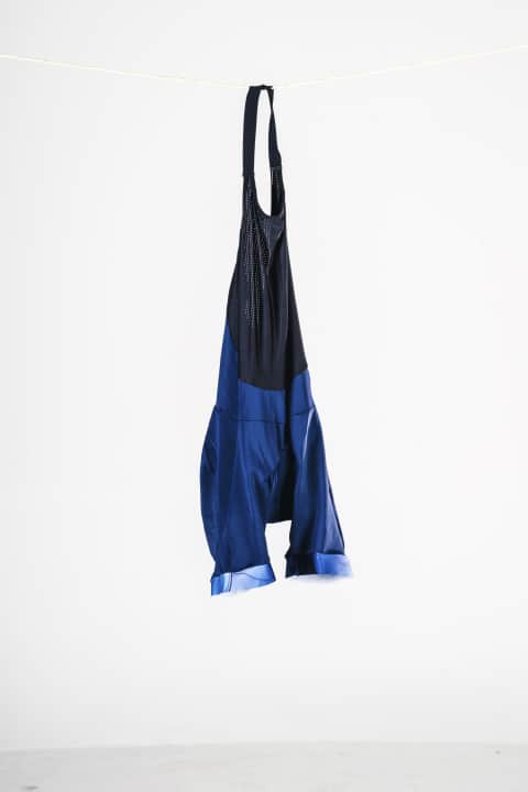 With the Road/XC WS Artline bib shorts, Cube has added an exciting pair of women’s bib shorts to its range, designed for athletic use.