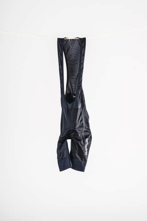Die GripGrab Women’s Ride Bib Shorts ist eine vielseitige Trägerhose für Radfahrerinnen, die eine ausgewogene Kombination aus Komfort, Funktionalität und Alltagstauglichkeit suchen.