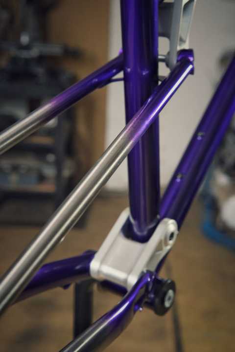 In consultation with Martin, the Zoceli Rutina can also be given an elaborate paint finish.