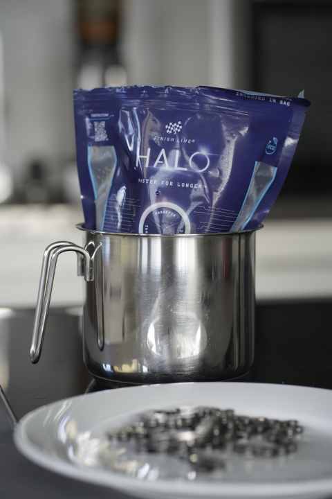 Wer seine Kette heißwachsen will, muss unter die Köche gehen. Der Aufwand ist erstmal groß. Lohnt sich das?