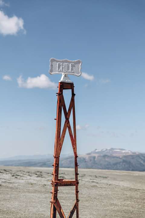 Auf der Rückseite steht Argentinien - der Grenzübertritt ist hier oben recht barrierefrei.