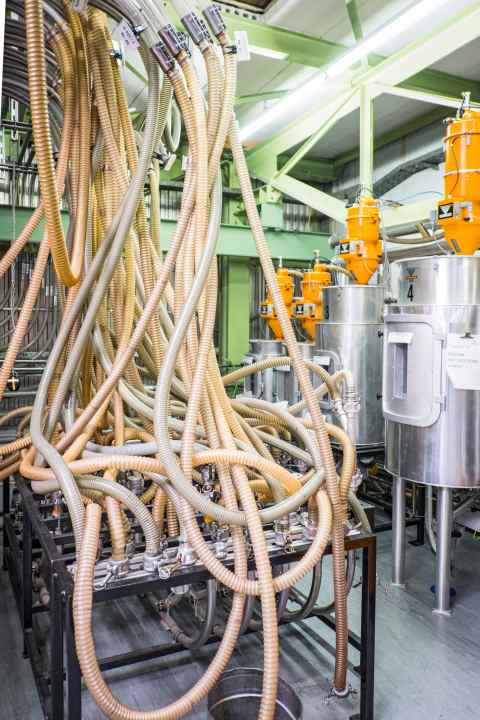 Over 100 types of granulate rush through these hoses to the machines.