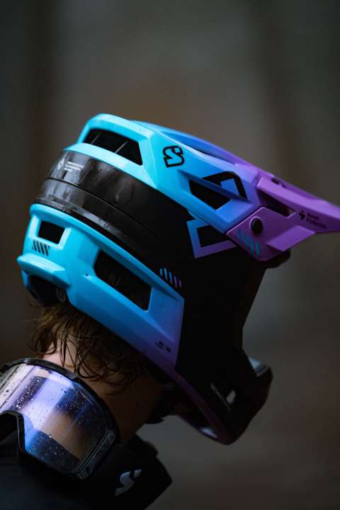 Looks good and should protect well: the Strayer 2Vi Mips helmet