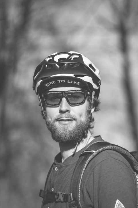   „Kein Leistungsmesser ist so variabel wie ein Pedalsystem. So kann man im Handumdrehen zwischen verschiedenen Rädern wechseln. Auf eine beidseitige Messung könnte ich verzichten, das spart 500 Euro und ein paar Gramm.“ (Stefan Loibl, BIKE-Testredakteur)