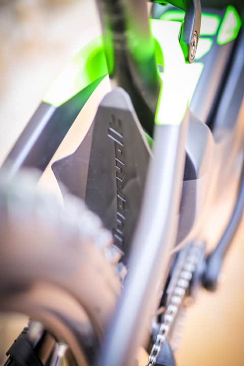   The asymmetrical seat tube creates space for the battery.
