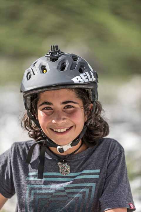 MAX, 7 years old: "I really enjoy the Mini Me. It really pulls away. Sometimes I'd like one more gear on the climbs. Downhill, I like the fact that the bike is very smooth. It's brutally heavy though."