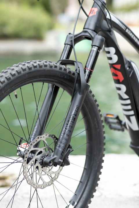   Reliable suspension: The Rockshox Pike delivers 150 millimetres of travel on the Bear Grizzly.
