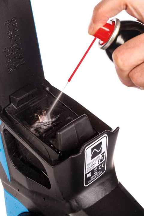   Contact spray for the connections prevents verdigris