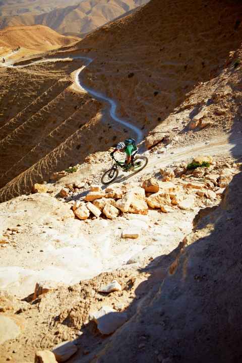   Israel: Trails with 5,000 years of history
