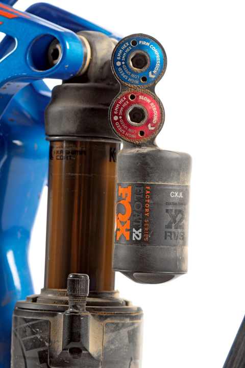   Radon Swoop: The new downhill shock from Fox develops a lot of comfort, but requires more sensitivity during set-up. The settings do not work manually - a clear step backwards.