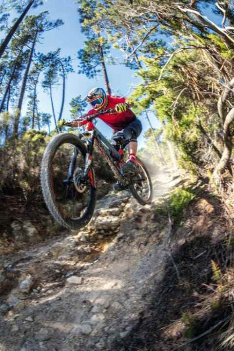   We tested the suspension on the rough, fast Pino Morto trail in Finale Ligure.