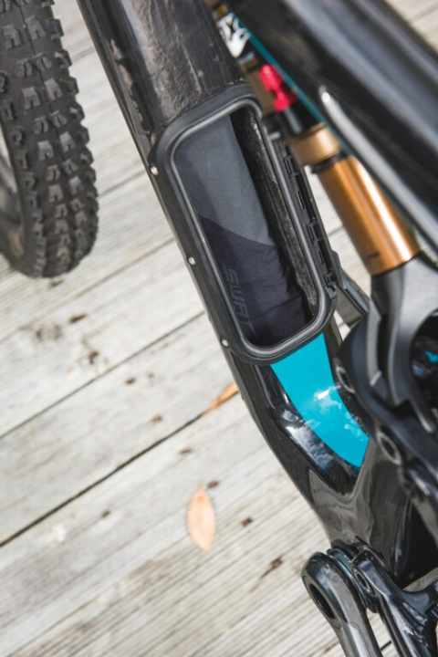   The large opening that turns the down tube into a storage space. Specialized has thus continued to pursue its S.W.A.T. approach.