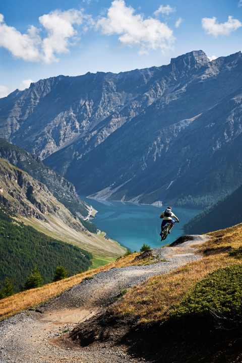   You can take off on the rollercoaster ride and simulate a jump into Lake Livigno.