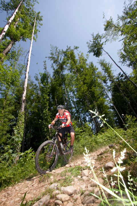 Let's hope the buttermilk from the Doaglalm stays inside, because after that it's time for another steep climb.