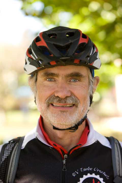   Eduard Klein, instructor: "You can't get more variety than this: you can push up mountains, speed up trails or just roll around at a relaxed pace."