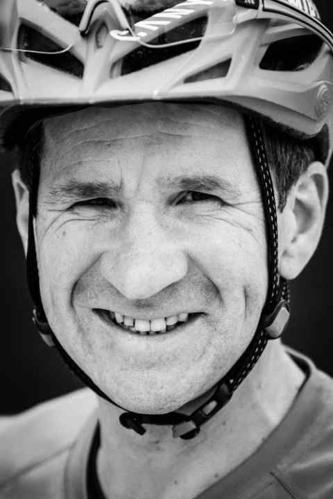   Fahrtechnik-Experte Stefan Herrmann sagt: "Nach diesem Artikel seid Ihr bereit für den Wheelie. Achtet auf die aufgeführten Punkte und übt am besten bei einem leichten Anstieg. Das Wichtigste: Spaß, Geduld und üben, üben, üben."