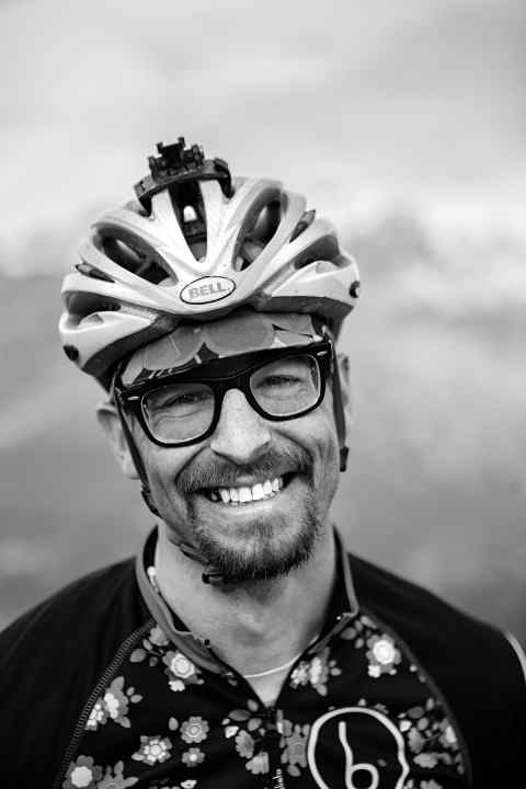   Rider: Dominik Scherer, Touren-Guide. Fährt Bike seit 1998. Gewicht/Größe 80 kg/1,82 m. Fahrertyp All Mountain/Tour. Lieblingsrevier Karwendel