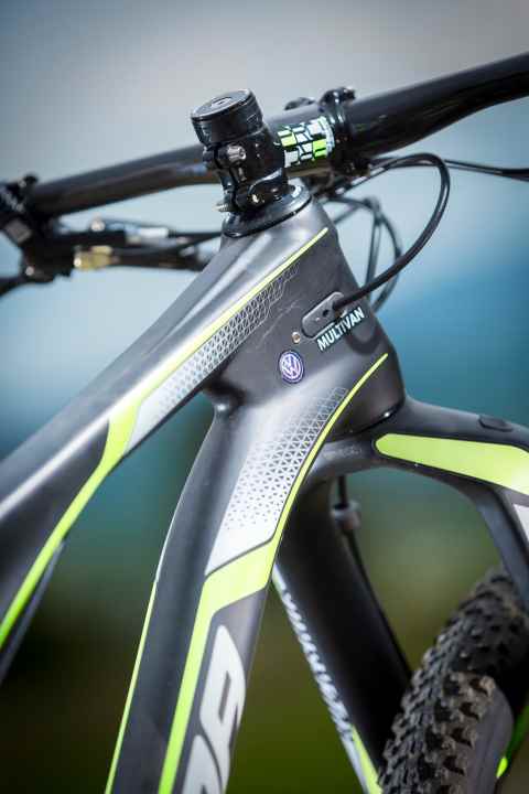   The inserts that clamp the cables at the entrance to the frame can be replaced.