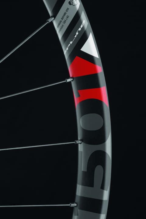   Each of the Spline One rims (from 22.5 to 40 mm rim width) has its own rim design and customised wall thicknesses.