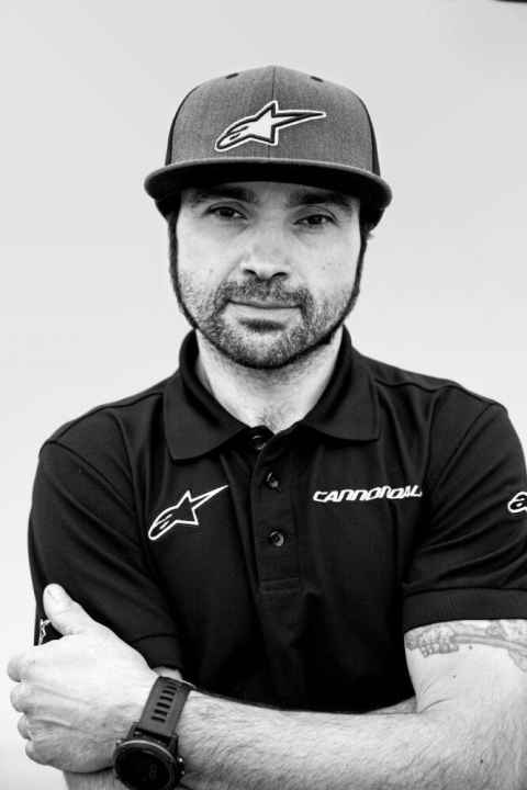   Team mechanic Giacomo Angeli appreciates the comparatively relaxed working atmosphere in the Cannondale cross-country team.