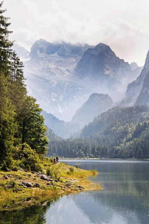   Die mehrtägige Dachsteinrunde verbindet Oberösterreich mit der Steiermark und dem Salzburgerland.