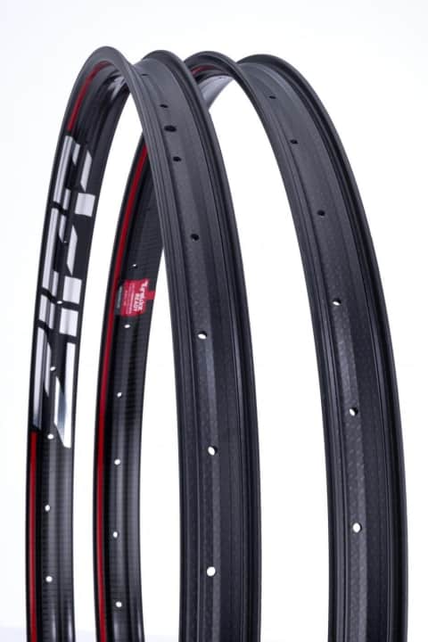   30 millimetre rim width: To convert the wheels to tubeless, you need two rim strips.
