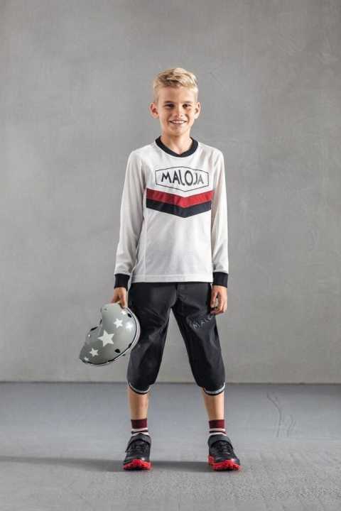 Maloja Lavernaunb shirt and Lertu shorts