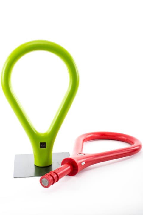 <a href="http://www.durbanis.com/" target="_blank" rel="noopener noreferrer nofollow">Durbanis</a> LocLock - Gold Award!   The giant eyelets made of colourful plastic have a heart made of concrete. Both can be easily recycled. Once anchored in the ground, an almost indestructible and attractive bicycle stand.  Jury statement: The LocLock is a good incentive for cities to make bike racks more attractive. It can improve the infrastructure for urban biking. The combination of cement for durability and the surface that does not discolour the frame is a very good idea.