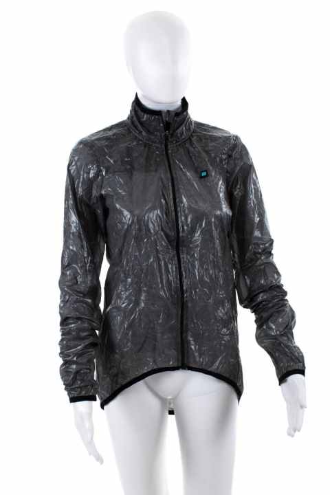 <a href="http://www.biehler-cycling.com/" target="_blank" rel="noopener noreferrer nofollow">Biehler</a> Neo Classic Rain Jacket "Changeable" Weighing just 131 grams, this rain jacket is made entirely from reflective, waterproof fabric and fits in any back pocket.  Jury Statement: We like the excellent workmanship of the functional materials in this jacket. The idea of a foldable rain jacket made entirely of reflective material is also innovative.
